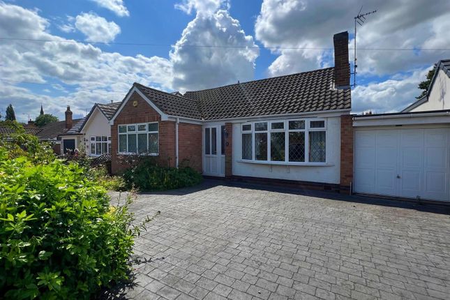 Thumbnail Detached bungalow for sale in Farmer Ward Road, Kenilworth