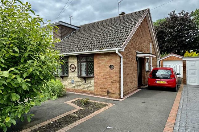 Thumbnail Bungalow for sale in Hopton Crescent, Wednesfield, Wednesfield