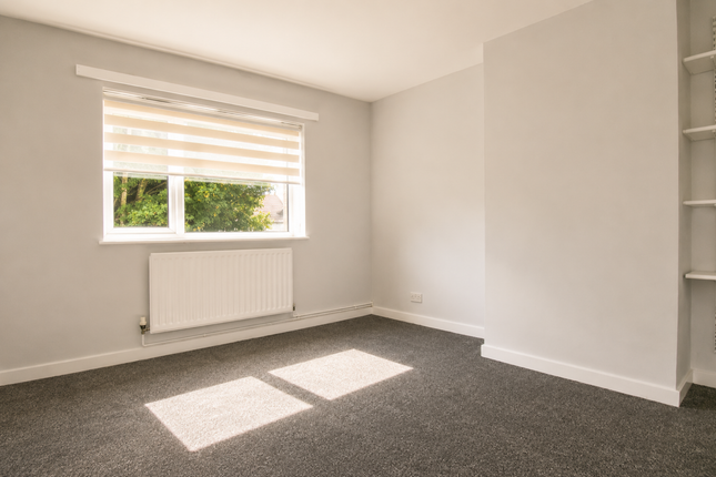 18, Winston Close, Coventry photo 2
