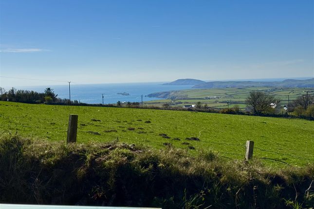 Four Crosses, Rhiw photo 4