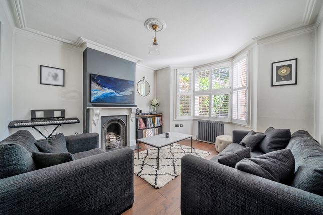 28, Church Walk, Thames Ditton photo 4