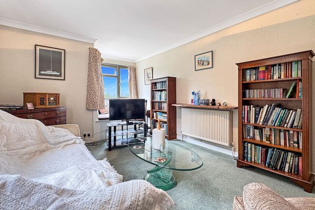 Flat 1, Stanhope Lodge Stanhope Drive, Cowes photo 2