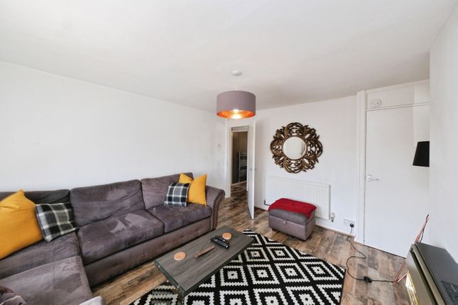 8, Raithby Close, Nottinghamshire photo 3