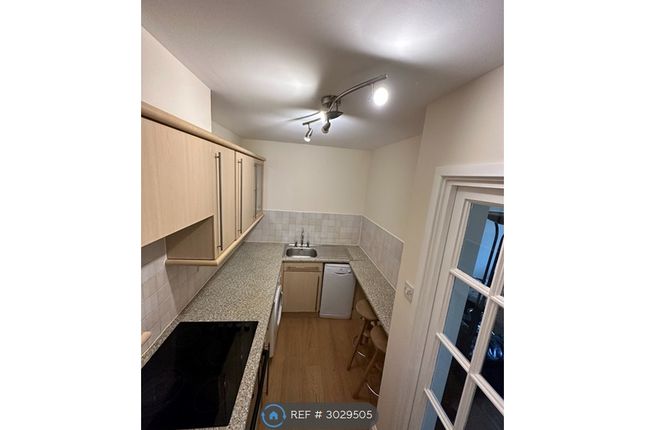 Flat, Genotin Road, Enfield photo 5