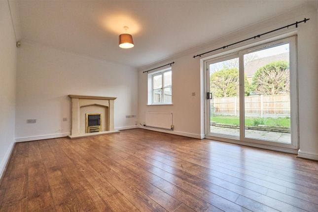 11, Wellington Close, Burbage photo 2