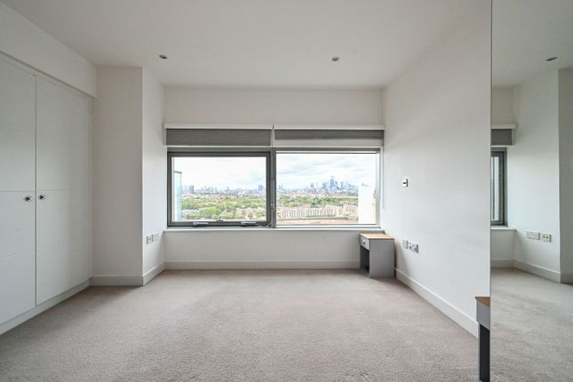 Landmark West Tower, Canary Wharf photo 4