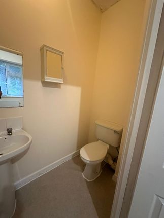 24 Alton Gardens, Luton photo 5