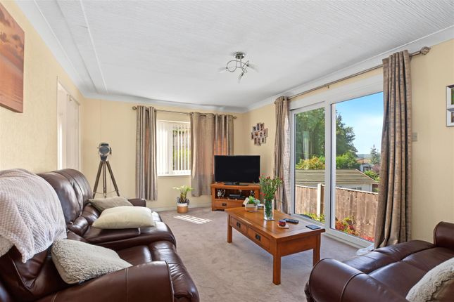 11, Barnsley Close, Nottingham photo 4