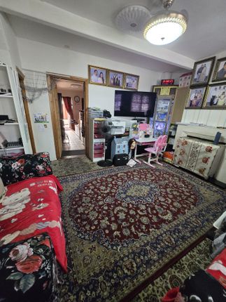 155 Allenby Road, Southall photo 4