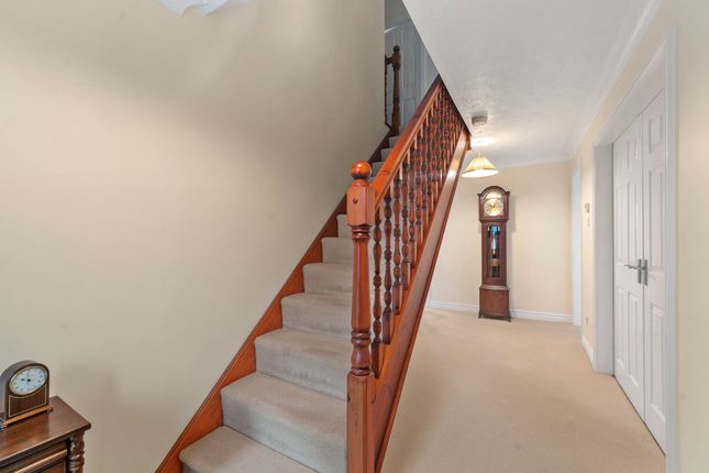 21 Chapel Grange, Bolton photo 3