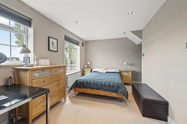 8 Cumberland Close,17.Jpg