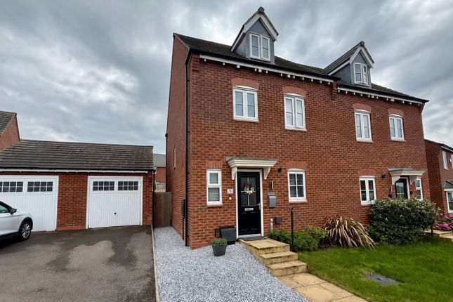 4-bed house on 5, Herbert Drive, Swadlincote, £252,000