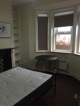 Room To Rent In Rothesay Road Luton Lu1 Zoopla