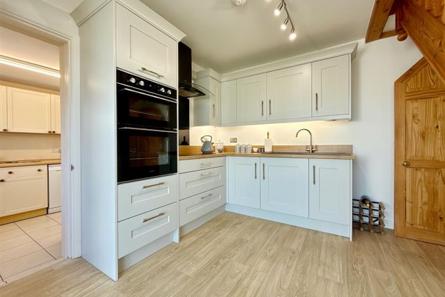 22, Golden Close, Brixham photo 4