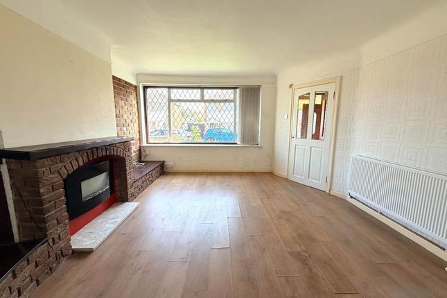 25, Alder Crescent, Liverpool photo 2