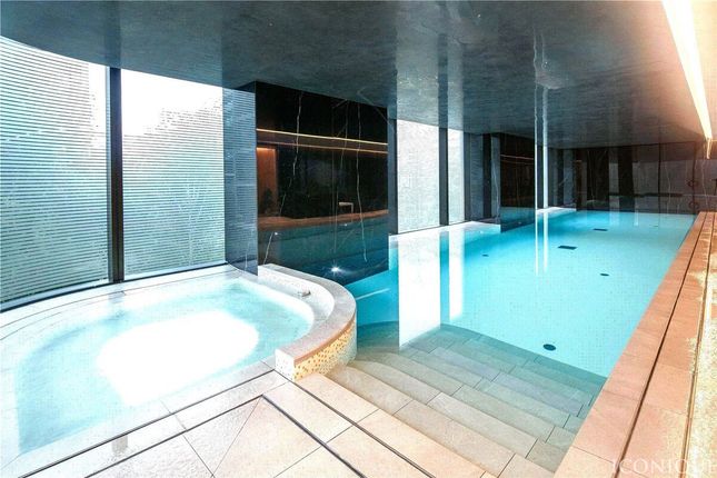 Penthouse for sale in Worship Street, London, 2