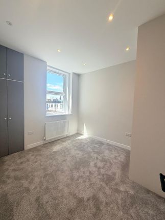 ., 11 Otterburn House, Beckenham photo 4