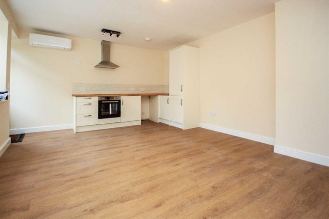 Tithe Barn Road, Wellingborough photo 2