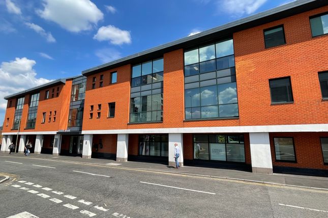 Office to let in 1 Bishops Wharf, Walnut Tree Close, Guildford