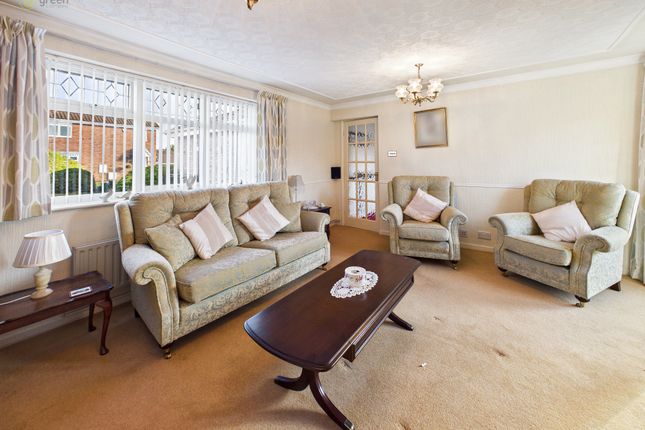 28, Ash Way, Birmingham photo 2