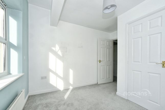 53, Pioneer Road, Wiltshire photo 4