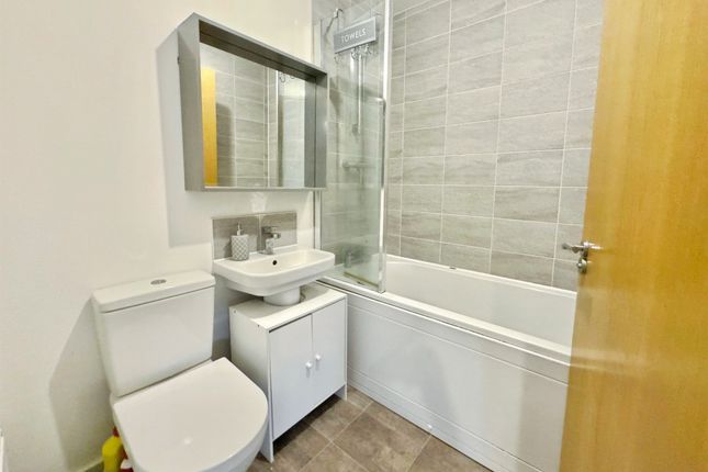 50, Cardwell Road, Leeds photo 3