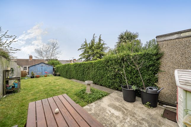31, Radnor Street, Swindon photo 2