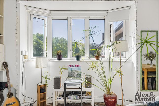 16 Millstream House, Jamaica Road, London photo 2
