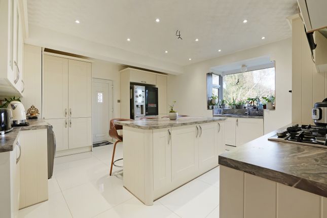 42, Sunningdale Mount, Sheffield photo 2