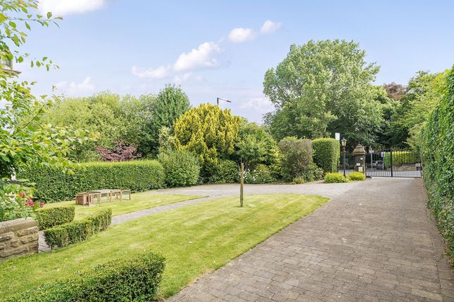 8 Queens Road, Harrogate photo 3