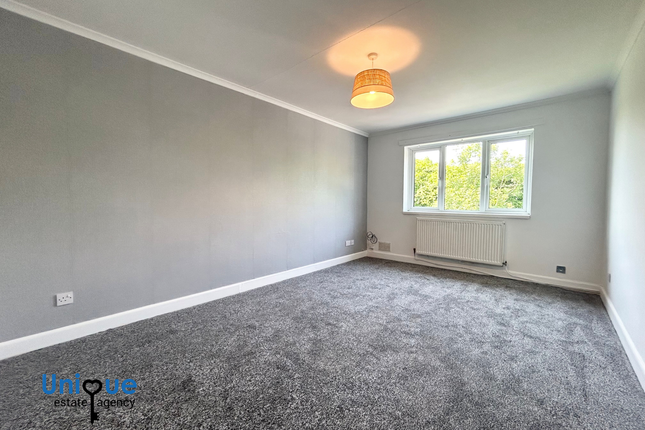 4, Belvedere Court, Thornton-Cleveleys photo 2