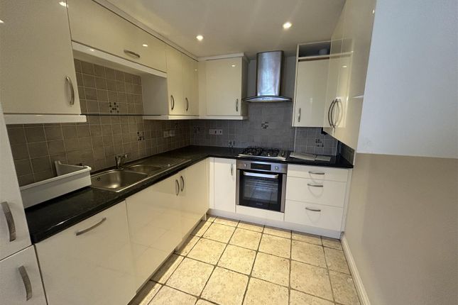 3, Hamilton Place, Bridport photo 3