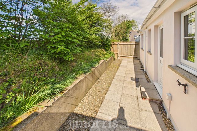 15 Parc Loktudi, Fishguard photo 2