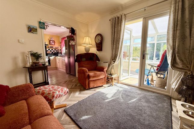 7, Limes Road, Great Yarmouth photo 5