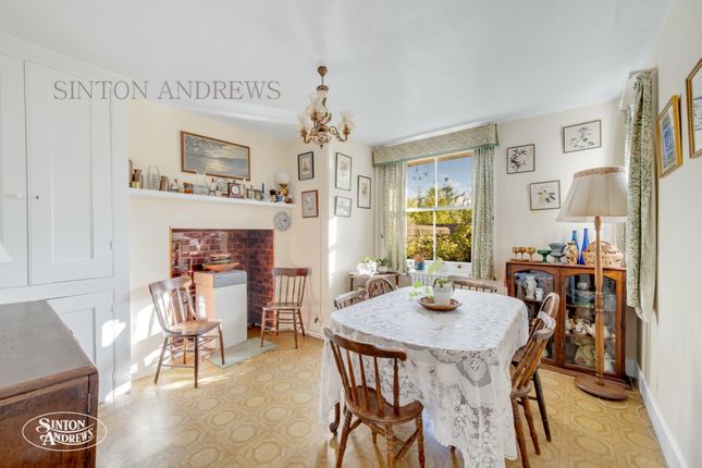 3, Woodville Gardens, London photo 4