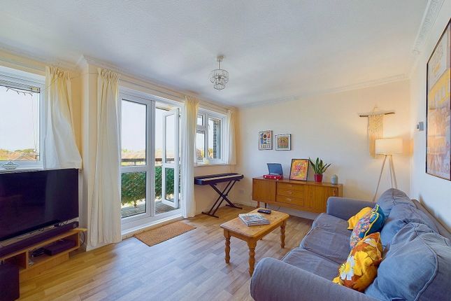 12 Aston House, Freehold Street, Shoreham-by-Sea photo 2