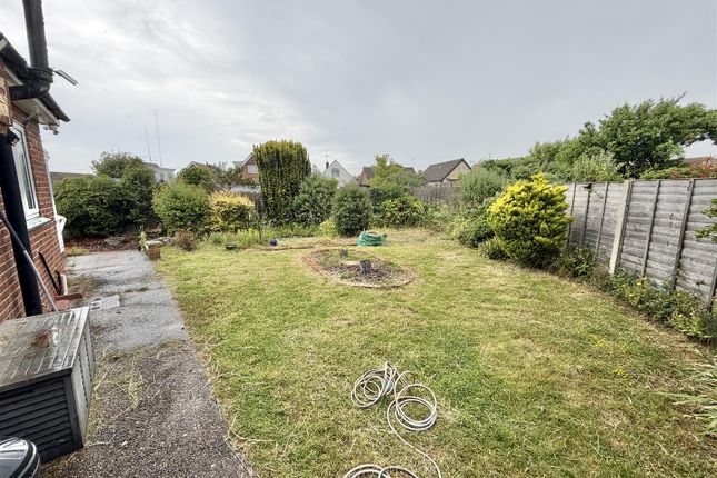 35, Donne Drive, Clacton-On-Sea photo 4