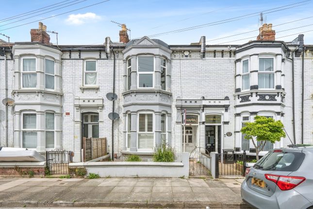 Thumbnail Flat for sale in Wadham Road, Portsmouth