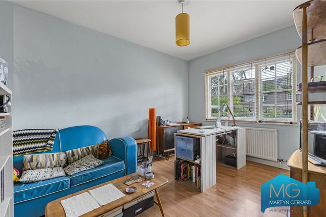 33, Hill Road, Muswell Hill photo 2