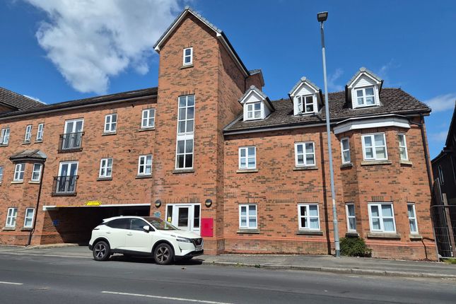 2-bed flat on Apt 19, Kenyon Court, Manchester, £85,000