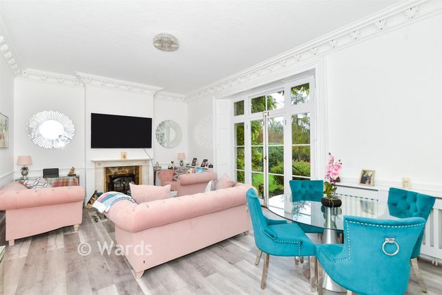 1, Old Parsonage Court, West Malling photo 2