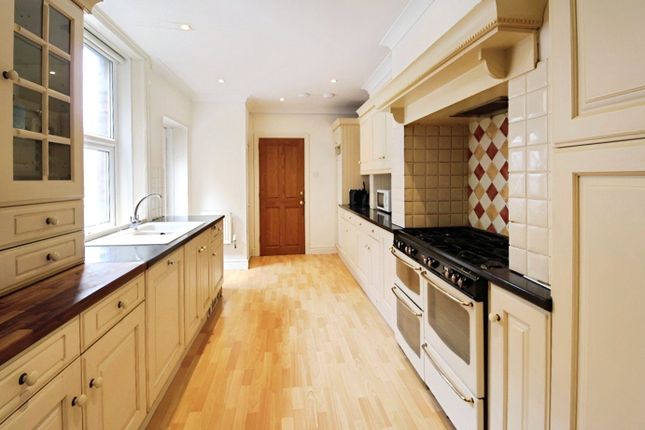 9, Mulcaster Crescent, Cumbria photo 3