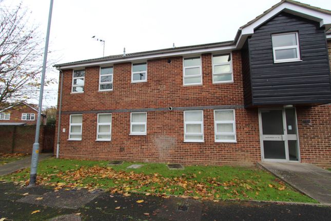 1-bed flat on 17, Hazelwood, Benfleet, £169,995
