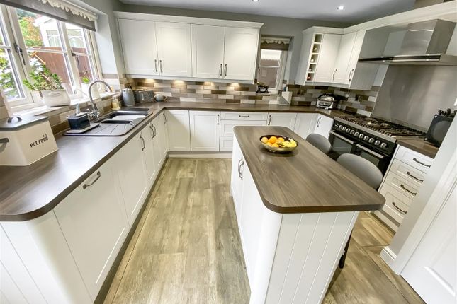 7, Foxglove Close, Newton Aycliffe photo 2