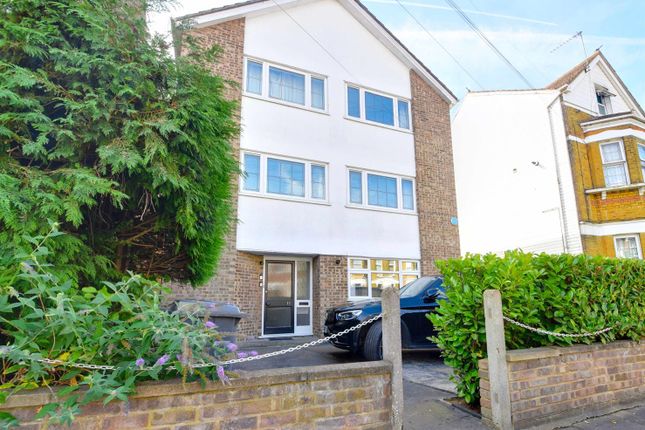 11a, Lincoln Road, East Finchley photo 2