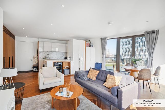 Thumbnail Flat for sale in 5 New Union Square, London