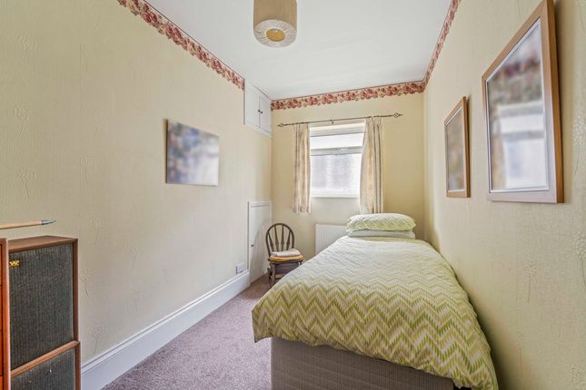 4, Darby Crescent, Sunbury-On-Thames photo 4