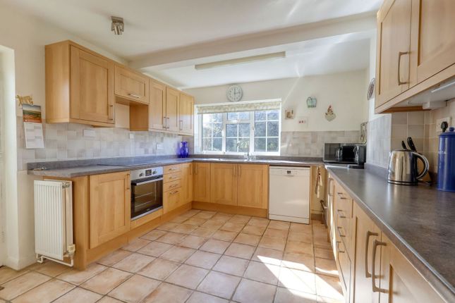 1, Monkton Way, Princes Risborough photo 4