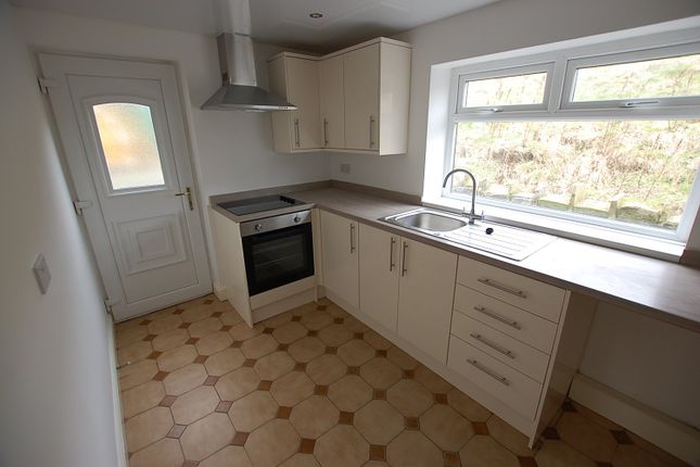 End terrace house to rent in Thorpe Lane, Scouthead, Oldham, Greater Manchester