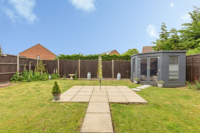 24, Plasset Drive, Attleborough photo 4